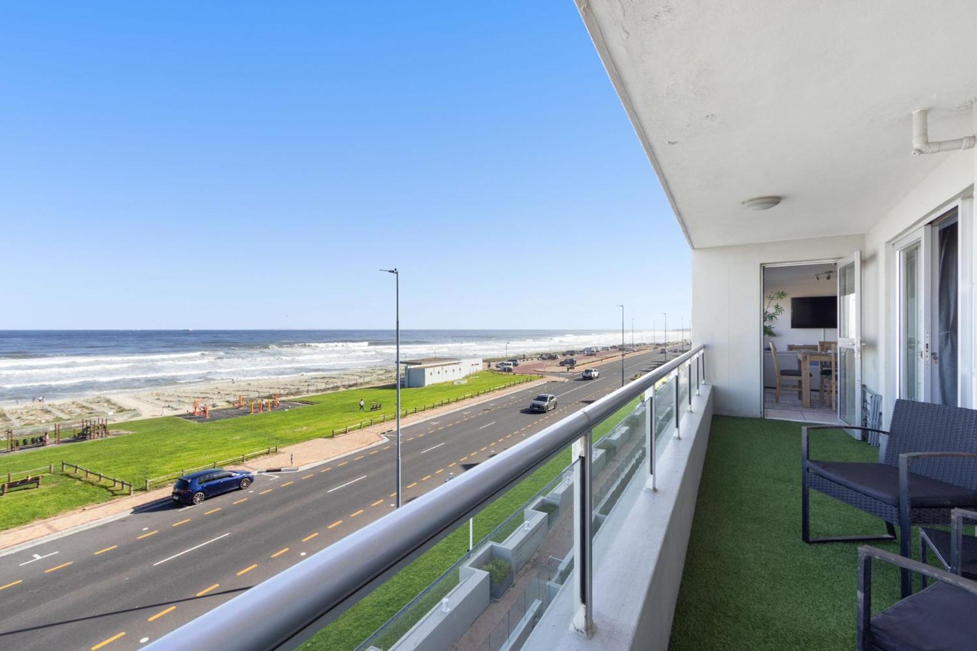 Sea Spray B309 By Host Agents Cape Town