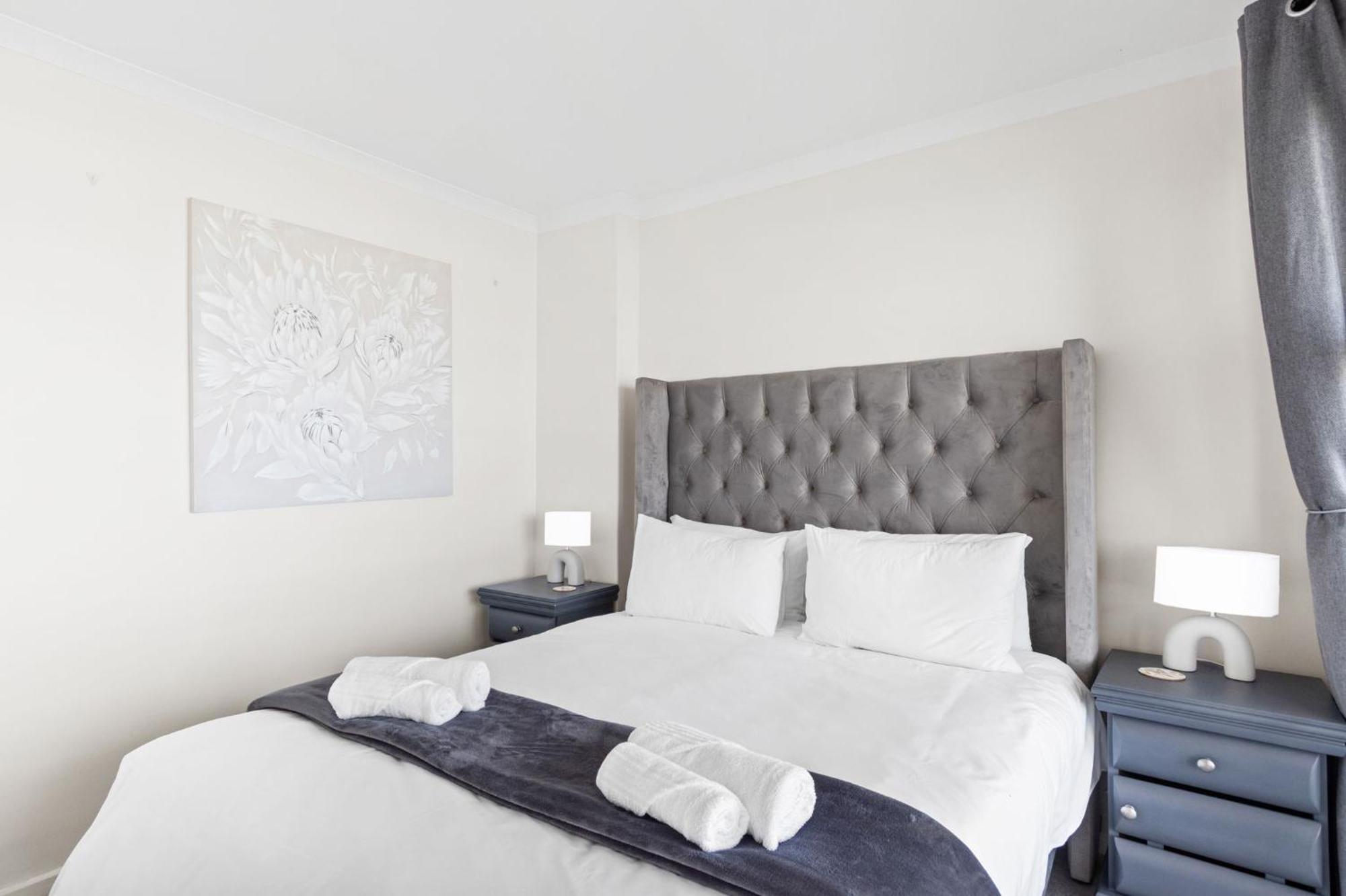 Apartment Sea Spray B309 By Host Agents Cape Town