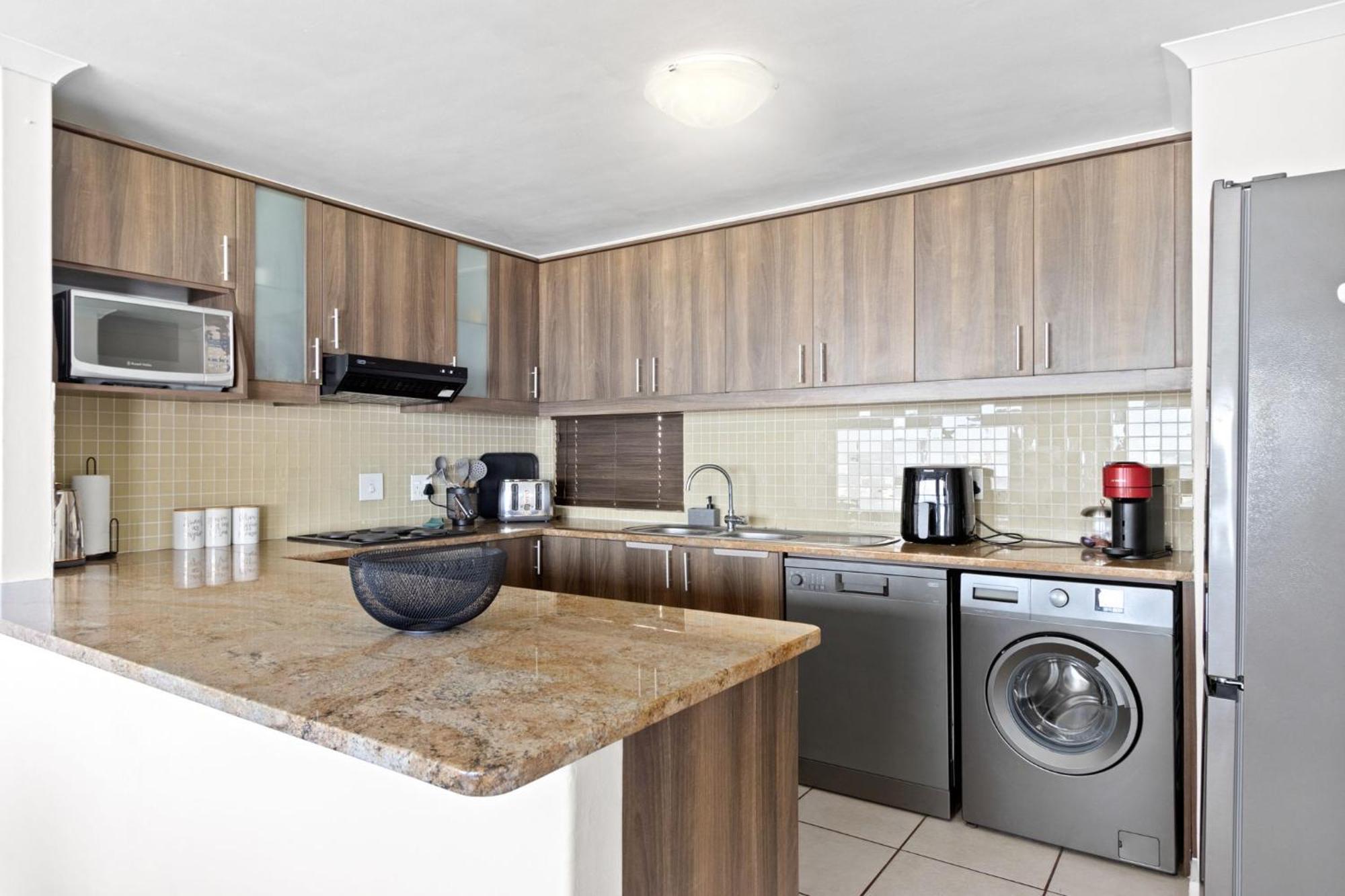 Apartment Sea Spray B309 By Host Agents Cape Town