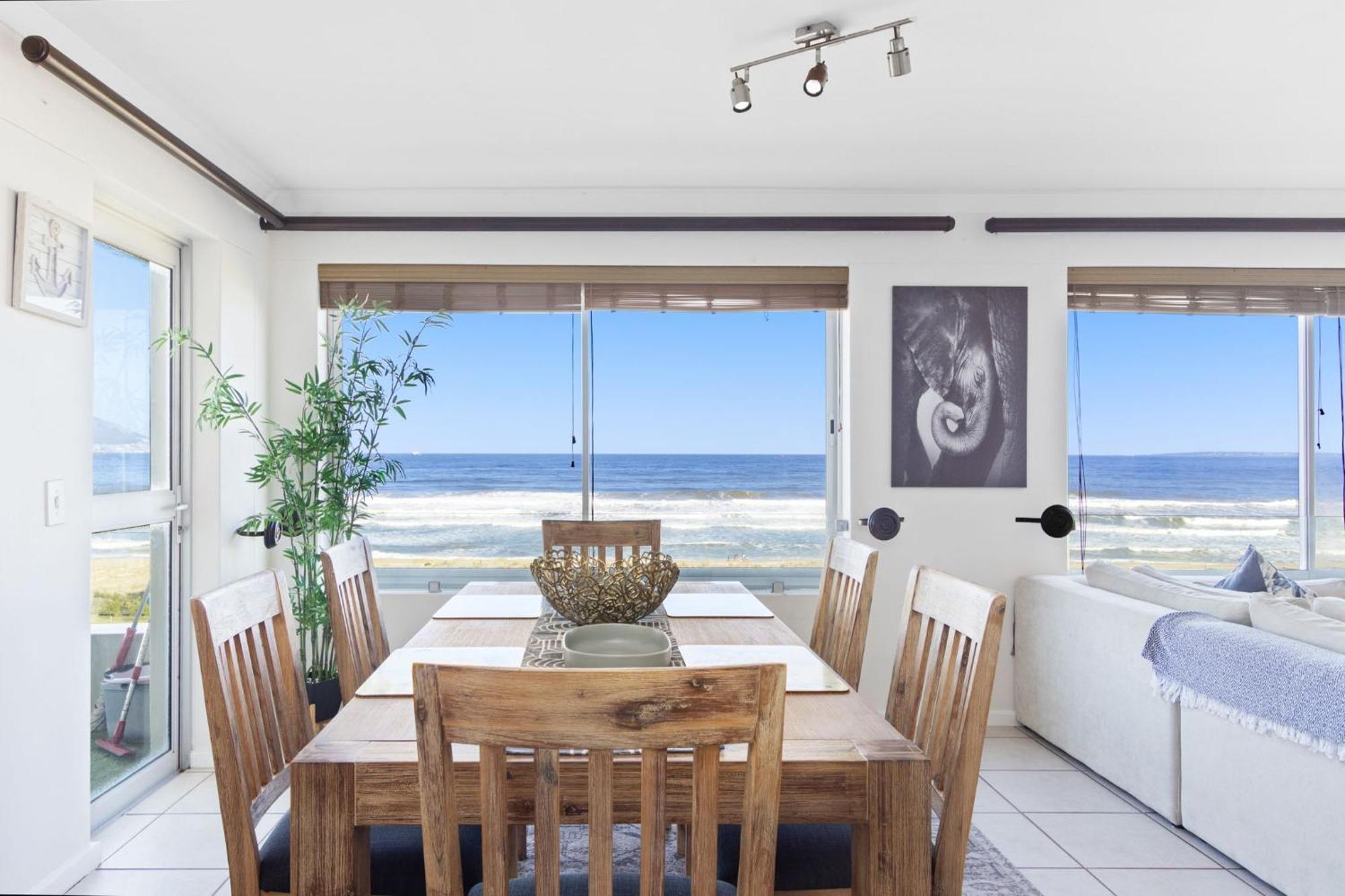 Sea Spray B309 By Host Agents *