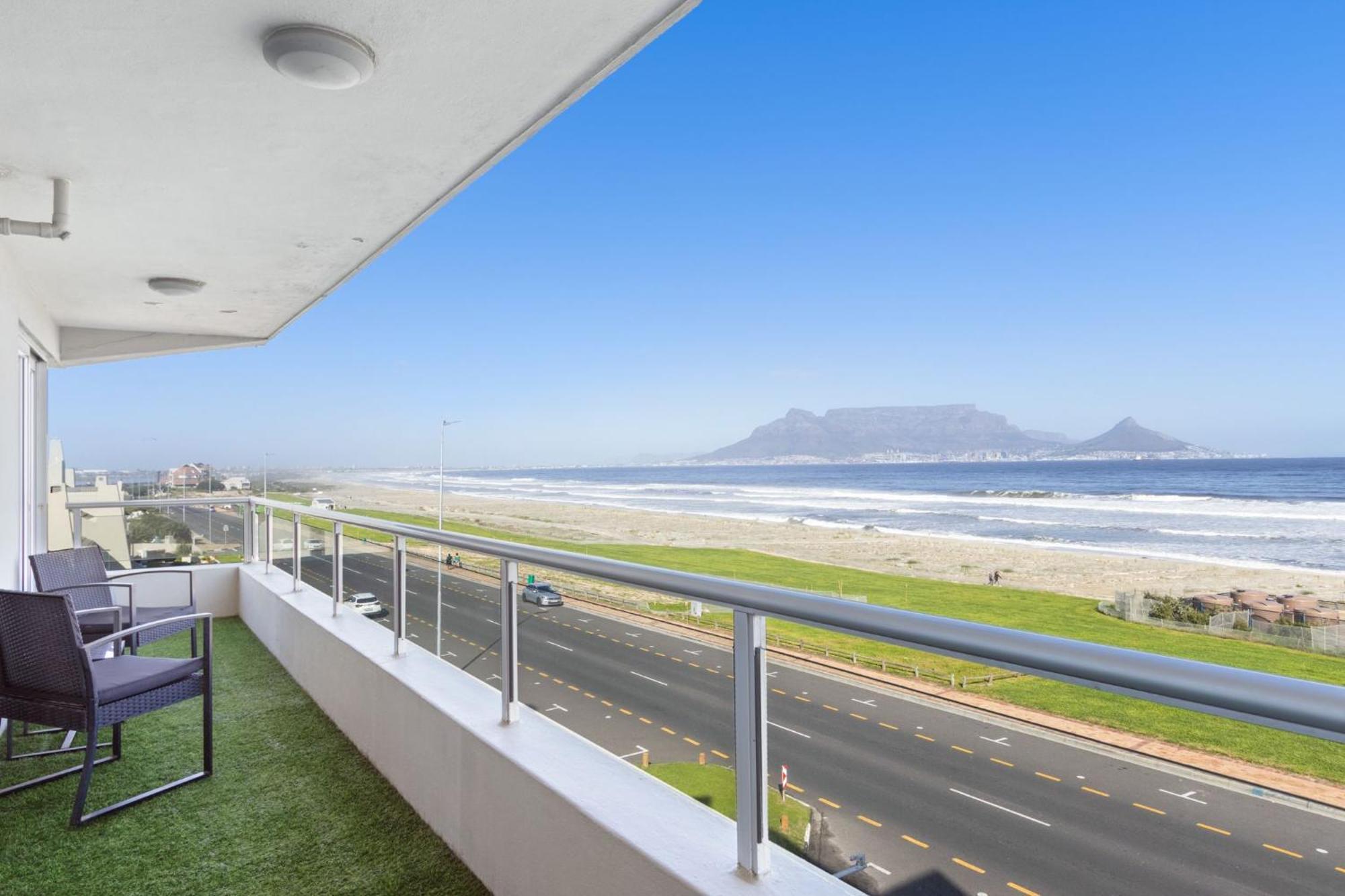 Sea Spray B309 By Host Agents * Cape Town