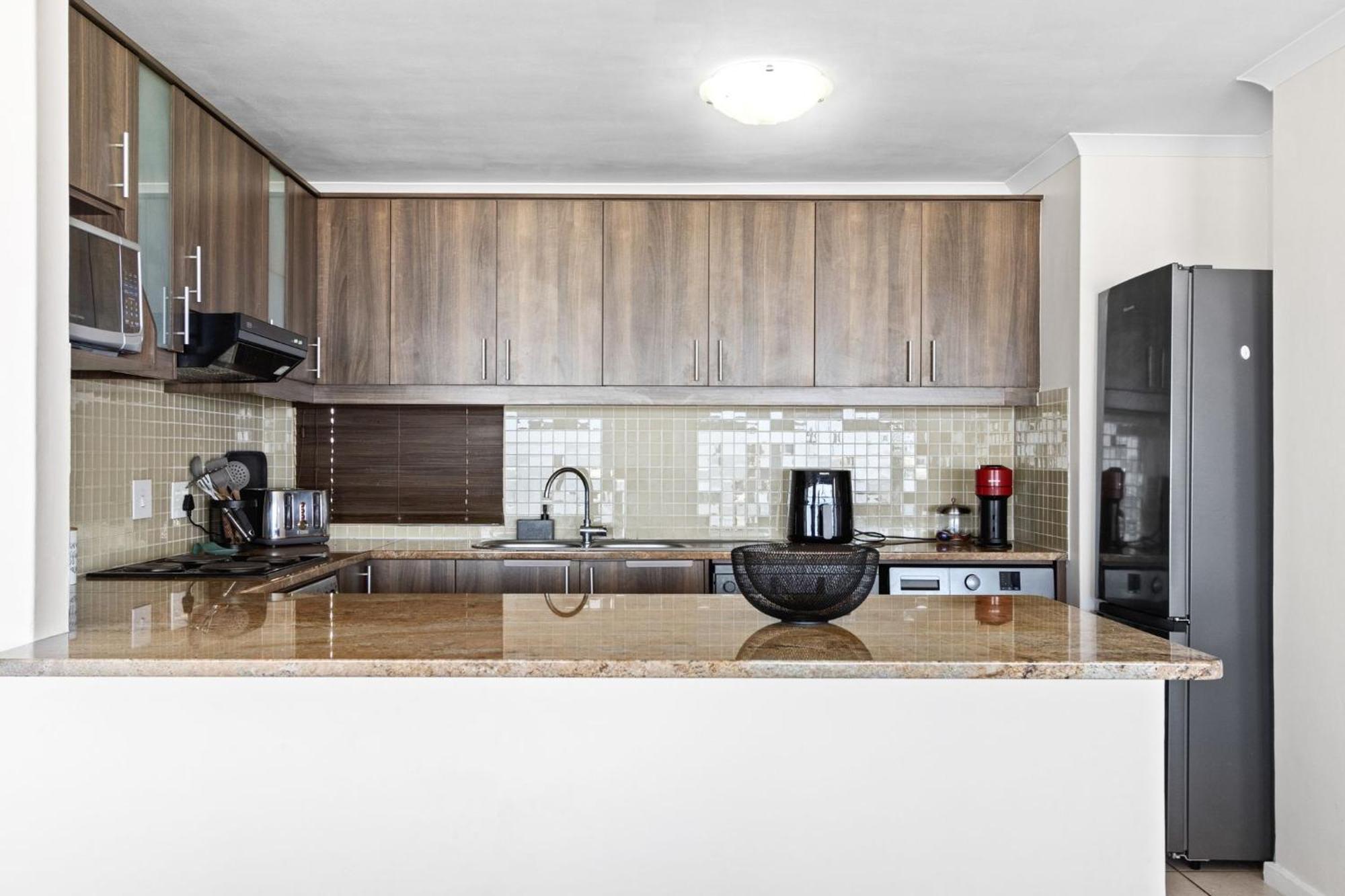 Sea Spray B309 By Host Agents * Cape Town